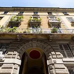 Casa Vittoria - ISOLA District